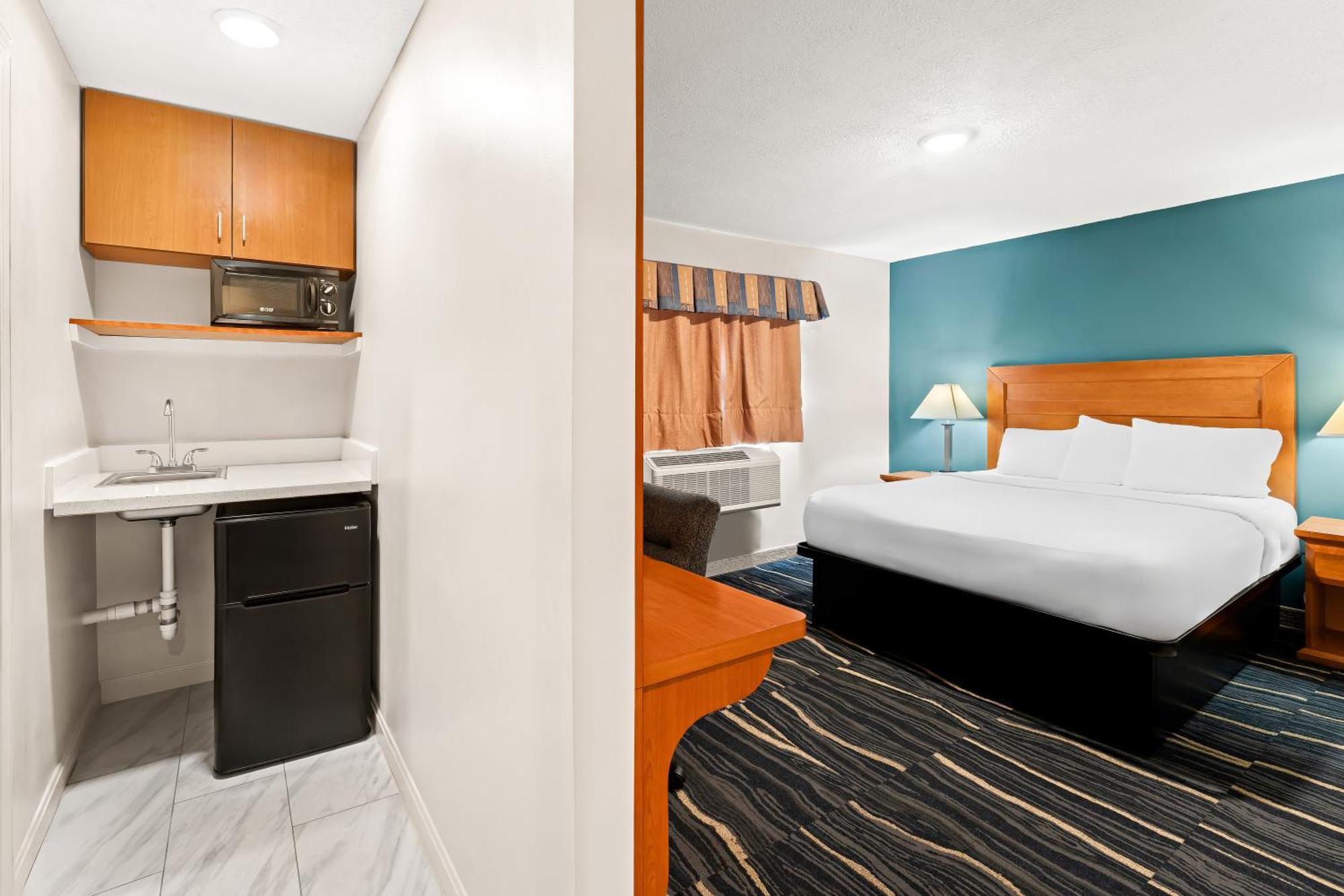 Americas Best Value Inn Stonington Mystic Zewnętrze zdjęcie