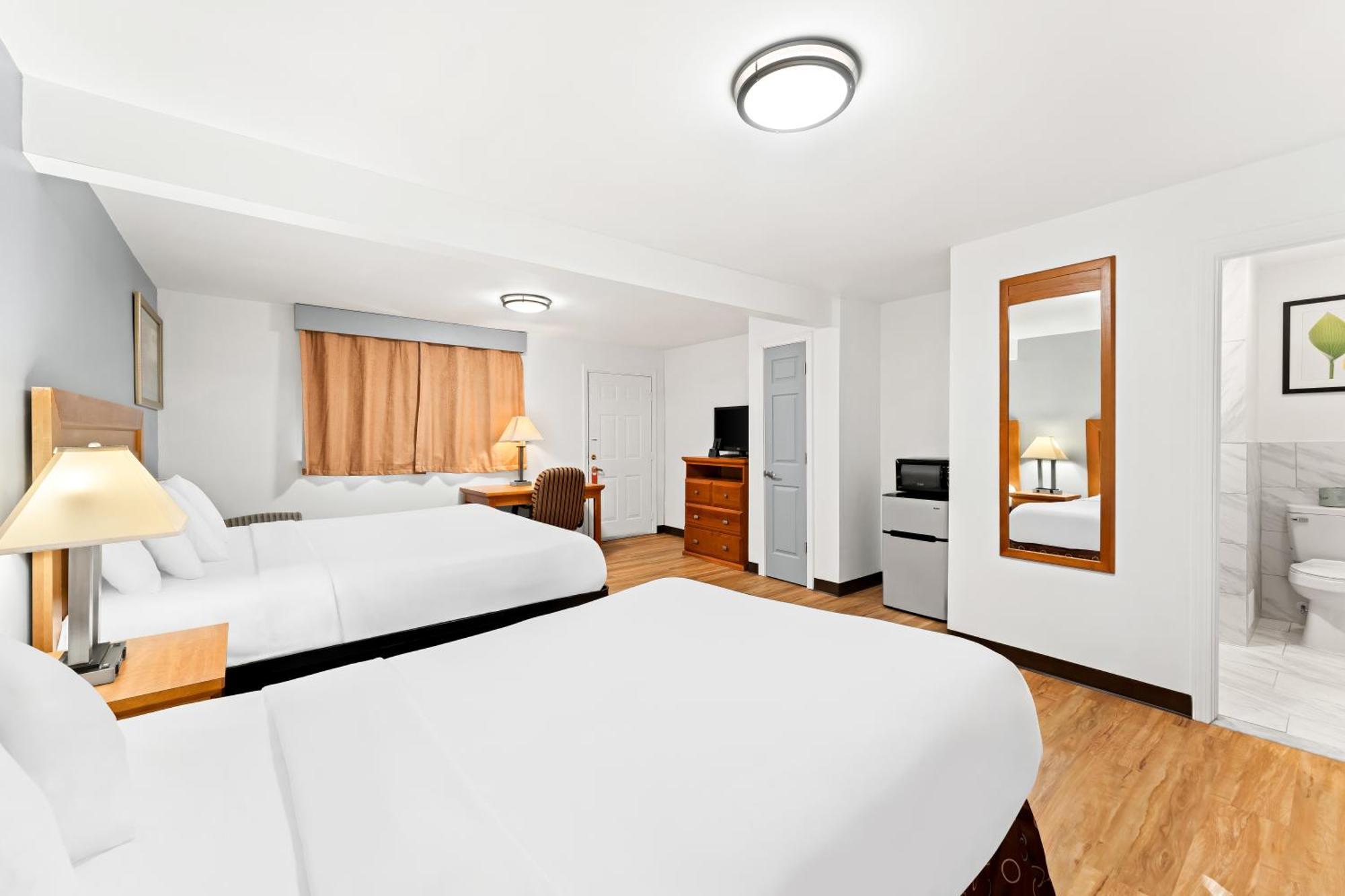 Americas Best Value Inn Stonington Mystic Zewnętrze zdjęcie
